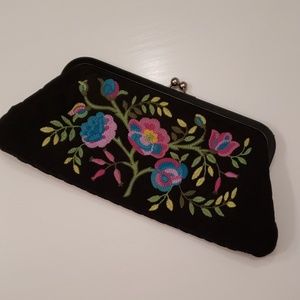 Limited Edition Vera Bradley Veronique Clutch